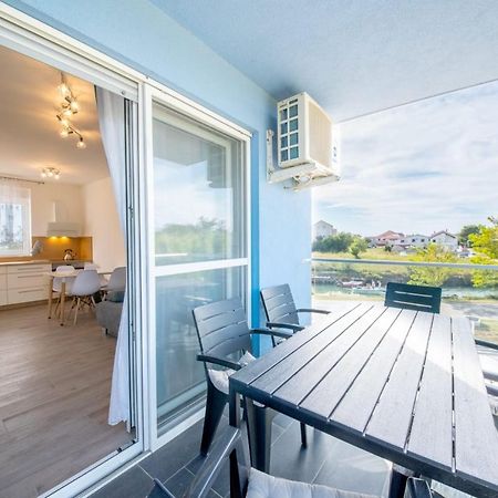 Apartman Pau Нин Экстерьер фото