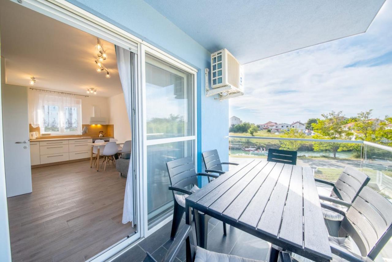 Apartman Pau Нин Экстерьер фото