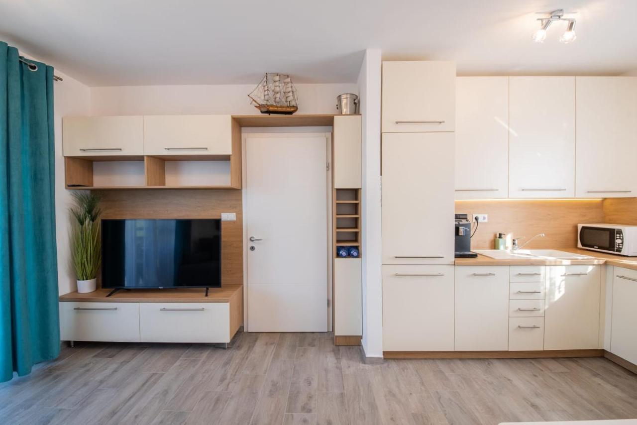 Apartman Pau Нин Экстерьер фото