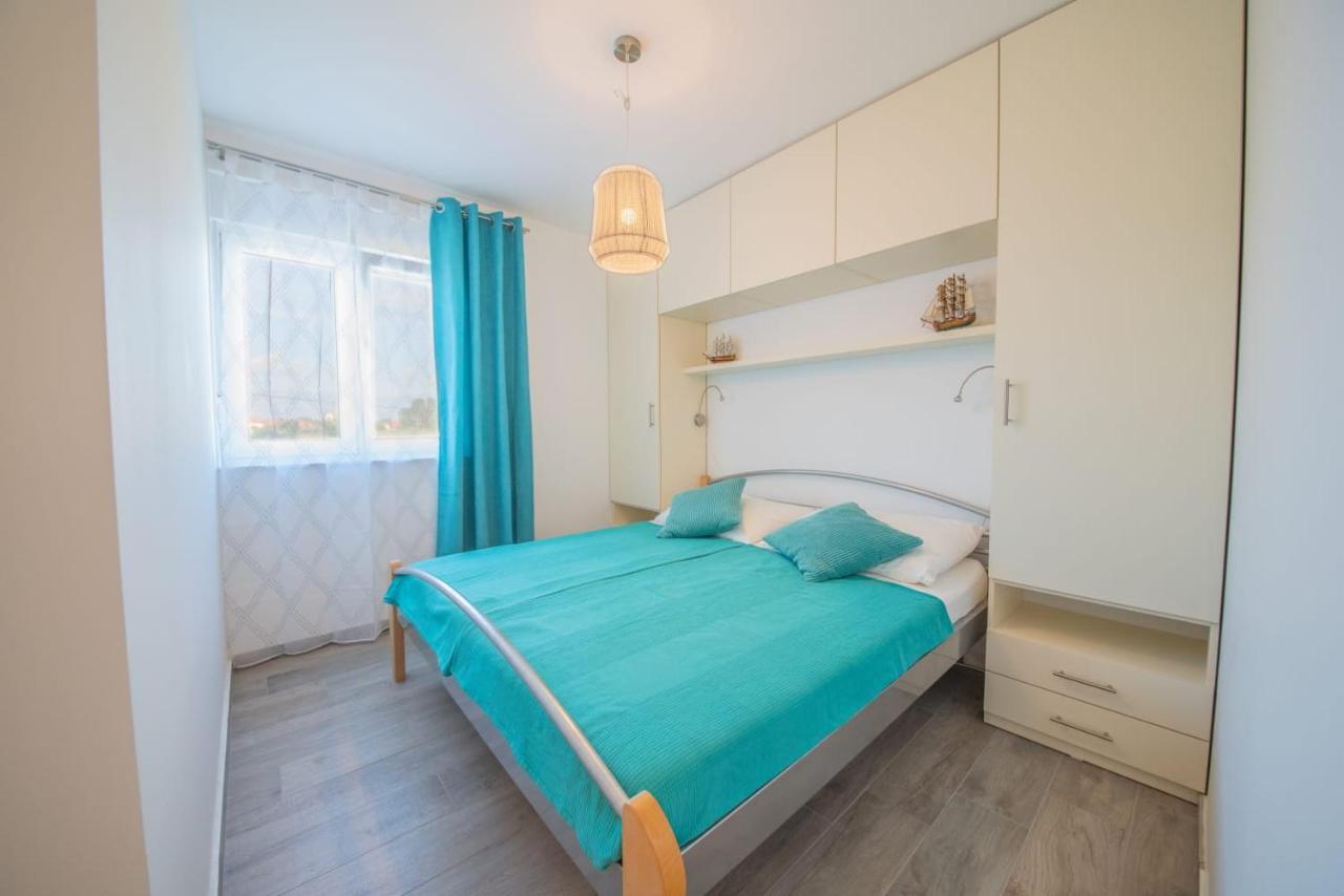 Apartman Pau Нин Экстерьер фото